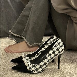 houndstooth heels